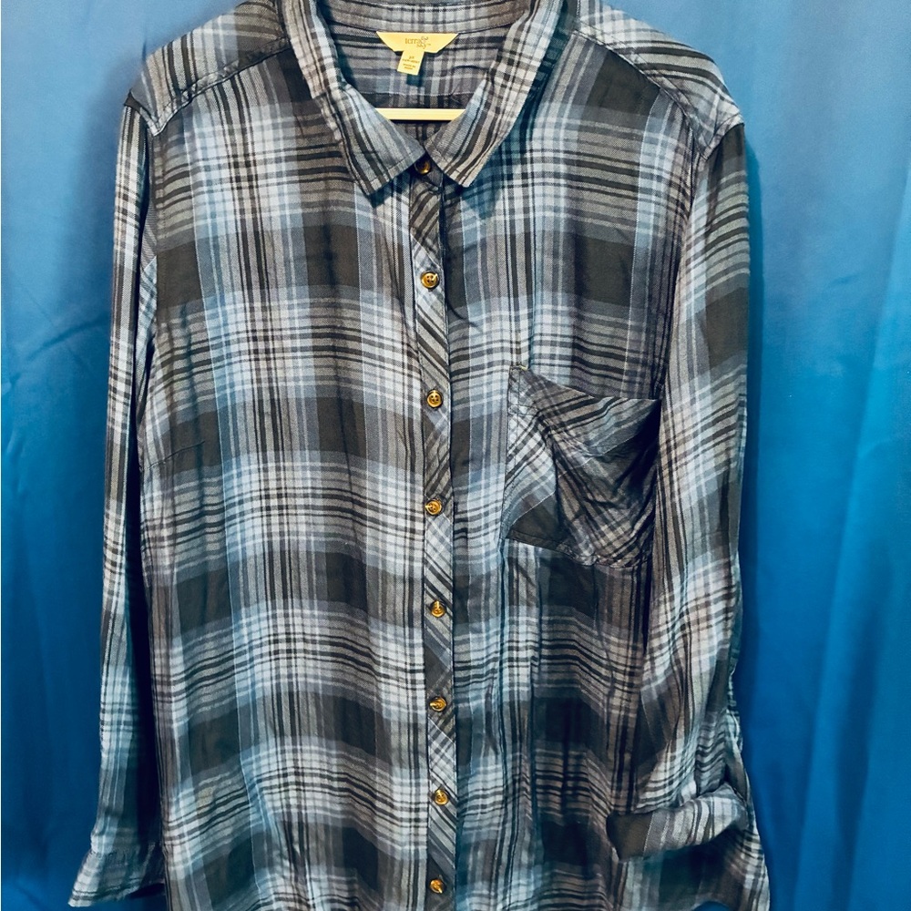 Women’s Blue Plaid Shirt